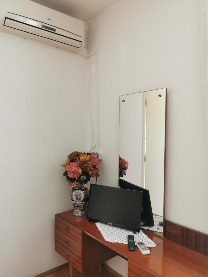 Room Dobrenka Hvar Exterior photo
